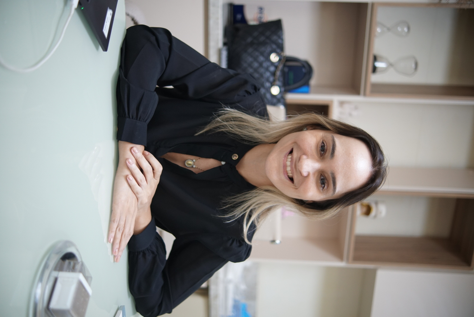 Dra. Elena de Lima, médica dermatologista na Clínica HAVA
